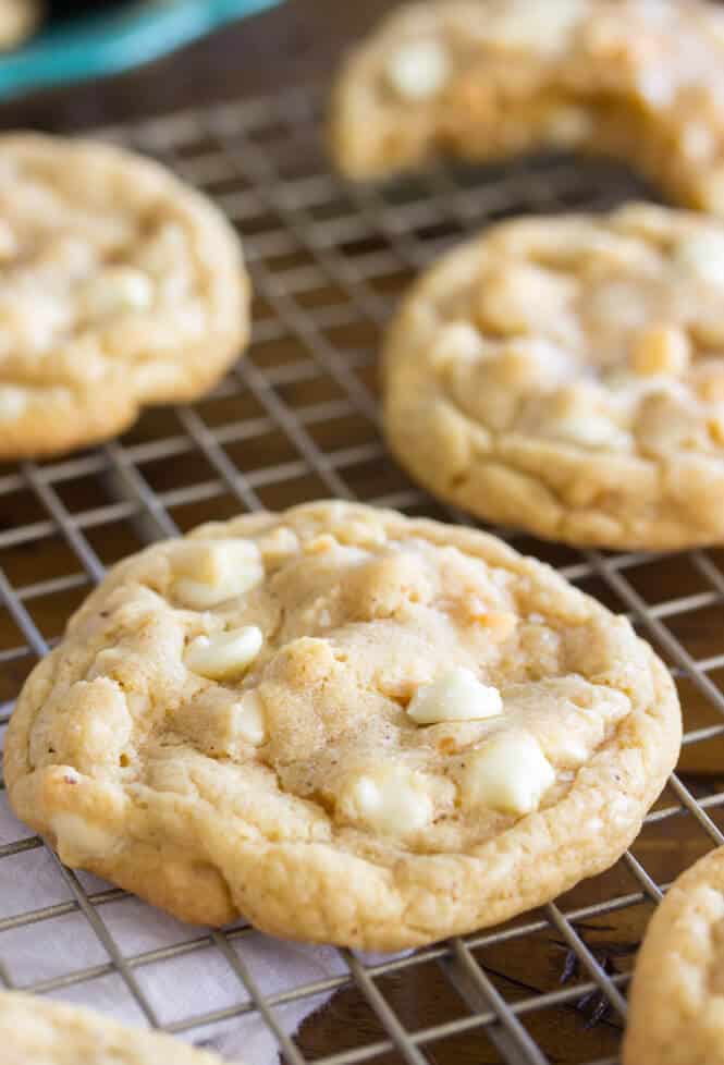 The Best White Chocolate Chip Macadamia Nut Cookies – Easy Recipes To ...